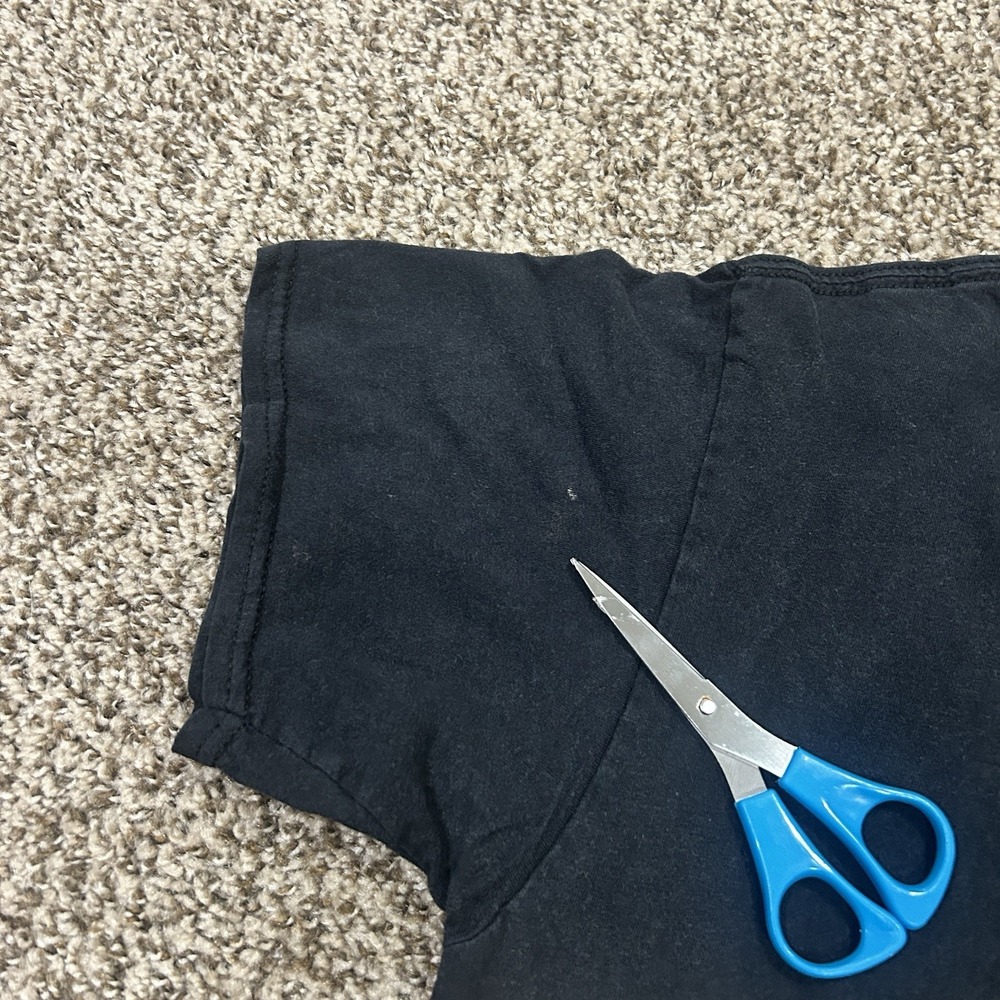 Patagonia Mens Medium Black Graphic T Shirt Fitz Roy Logo Short Sleeve - Picture 3 of 6